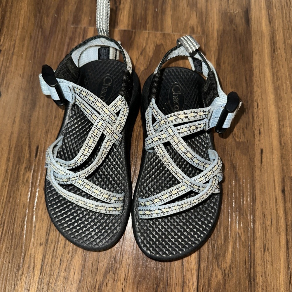 Chaco ZX/2 Unisex Youth Kids Junior Size 10 Strappy Beach Vacation Sandals